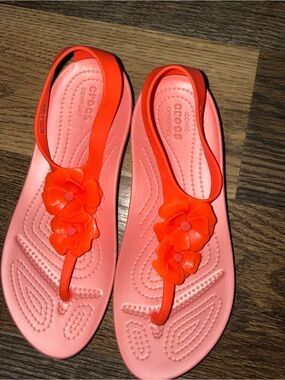 CROCS Women’s Pink and Orange Floral Slingback Sandals